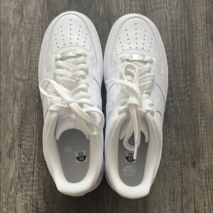 Nike Air Force 1- White